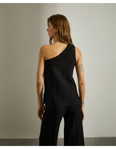 Top Asimetrico Negro