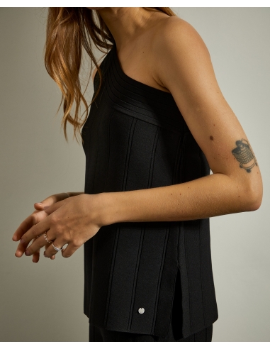Top Asimetrico Negro