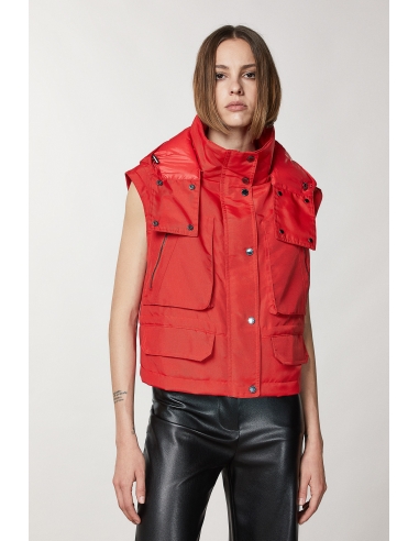 CHAQUETA TÉCNICA DE NAILON