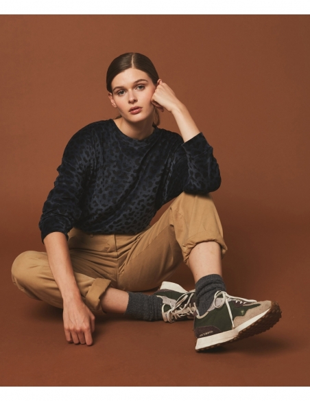 JERSEY TARAH DE TERCIOPELO ESTAMPADO LEO